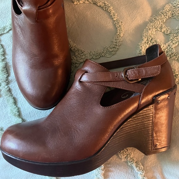 Dansko Platform/ Wedge EUC 41/10 - Picture 3 of 7